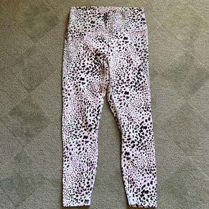 COPY - Fabletics Powerhold 7/8 leopard legging